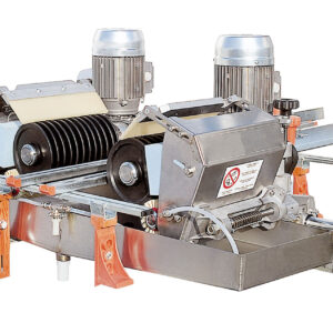 Fregador de agua de dos motores F-60/40